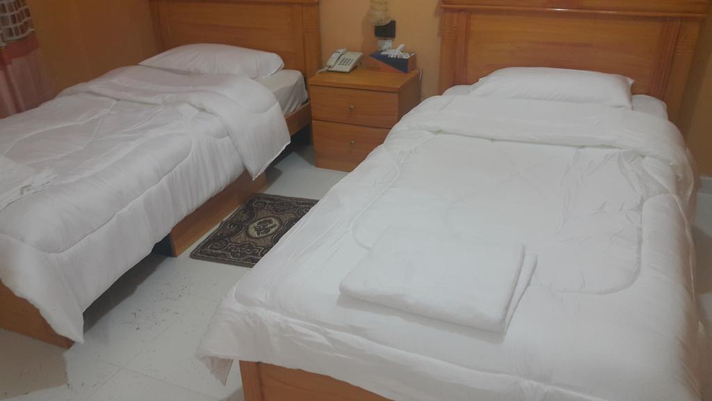 Emirates Hotel Dubaj Szoba fotó